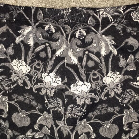 Black Gray Floral Stretch Yoga Jogger sweat pants XS Bisou Bisou Michelle Bonbot - Picture 2 of 5